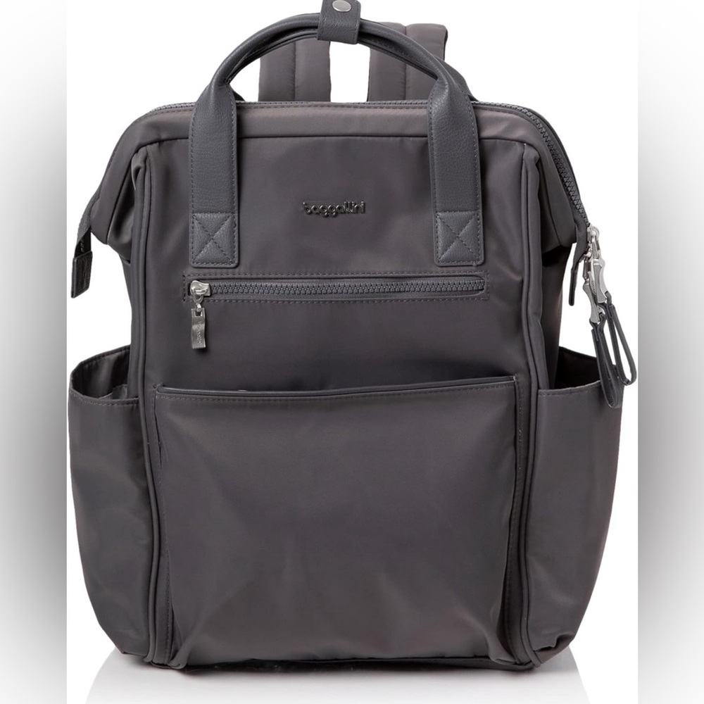 COPY - Baggallini Soho Laptop Backpack!New with tags!